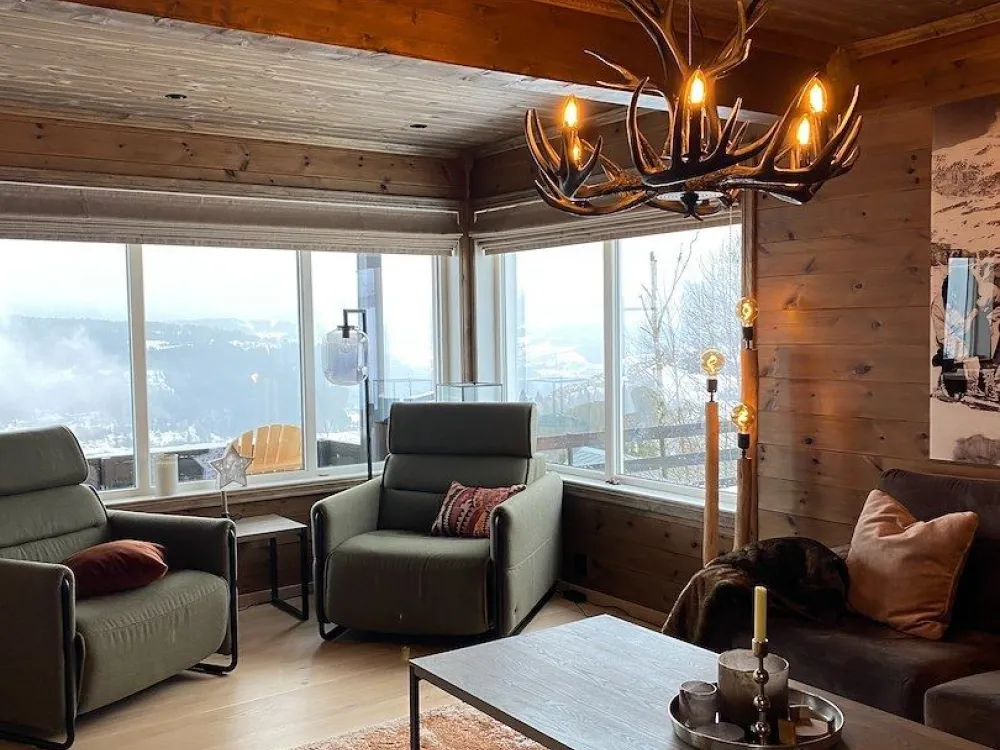 Tråstølsvegen 15